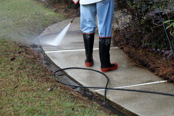 Sidewalk Pressure Cleaning in Sumter