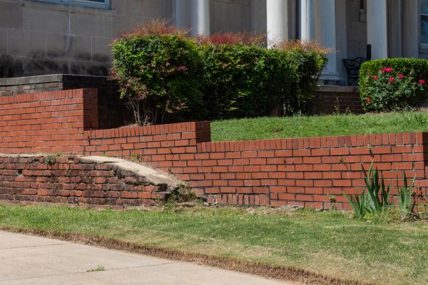 Retaining Wall Cleaning in Sumter