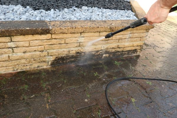 Retaining Wall Power Washing in Sumter
