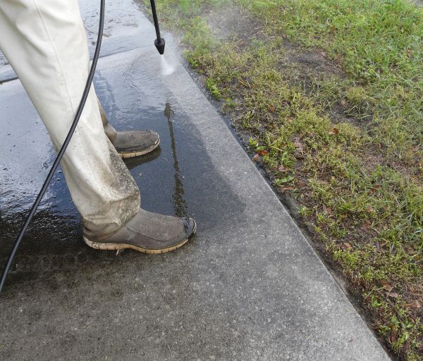 Concrete Slab Powerwashing in Sumter